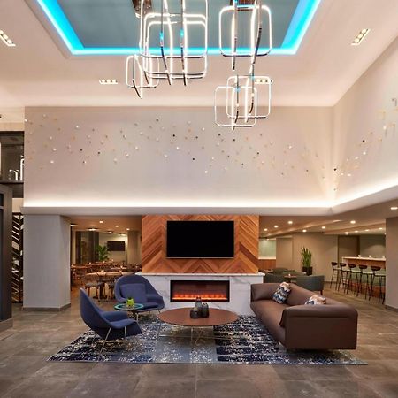 Fairfield Inn By Marriott Montreal Downtown Экстерьер фото