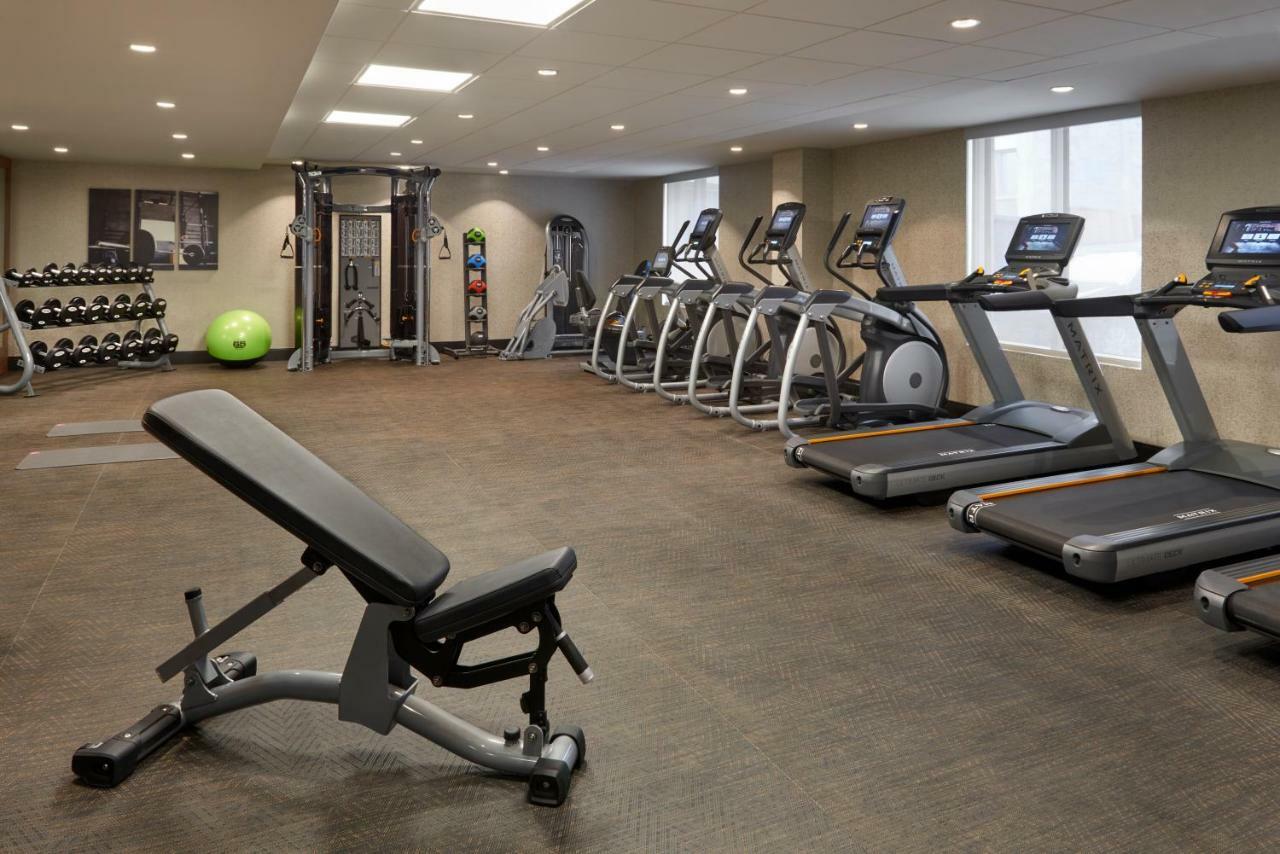Fairfield Inn By Marriott Montreal Downtown Экстерьер фото